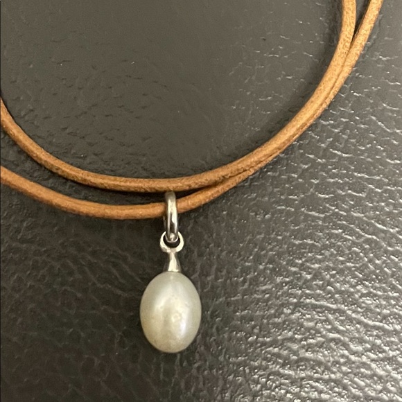 Small Dainty Genuine Pearl Unique Necklace - Picture 1 of 3